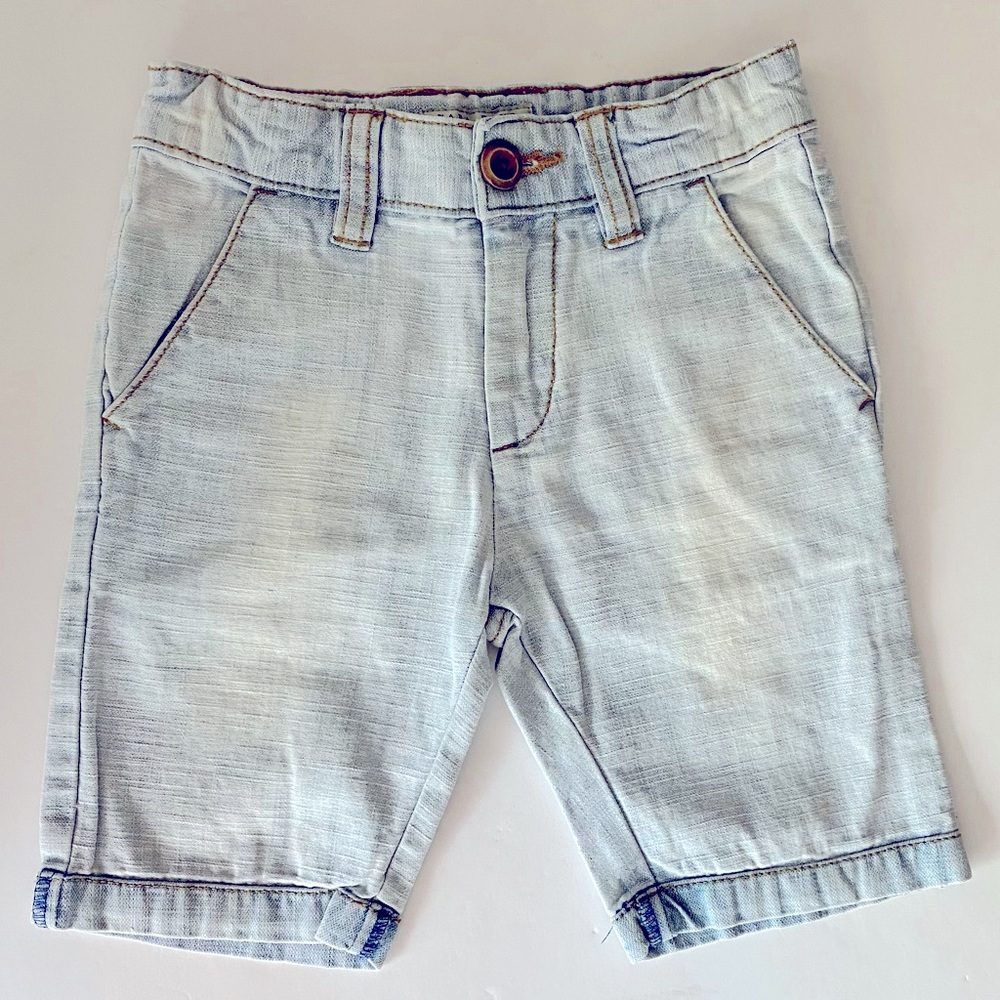 ZARA Boys Lightweight Denim Shorts. Available in size 2-3 and 3-4.